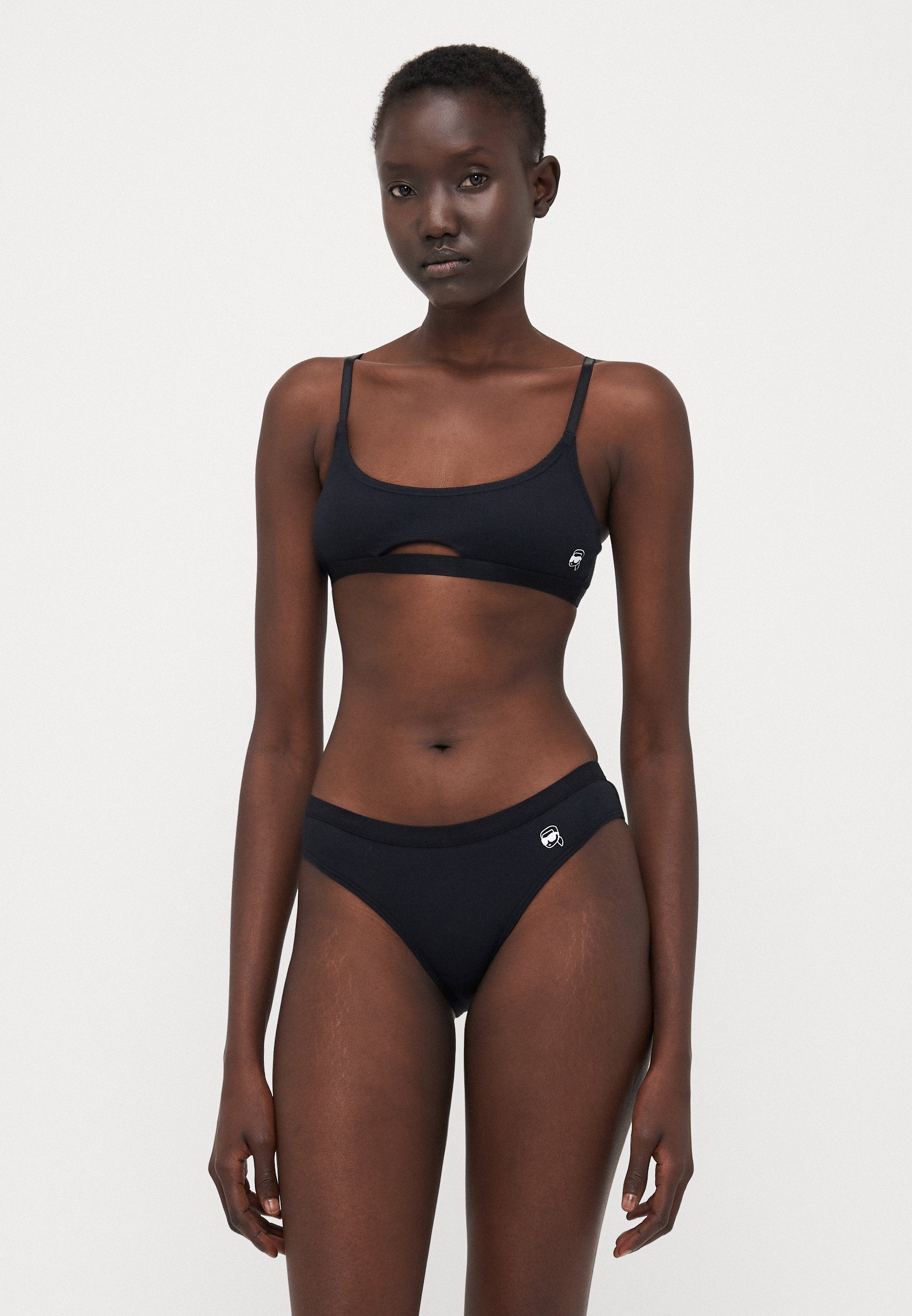IKON RIBBED PEEPHOLE BRALETTE Media 2