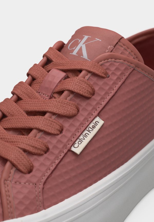 Calvin Klein LACE UP