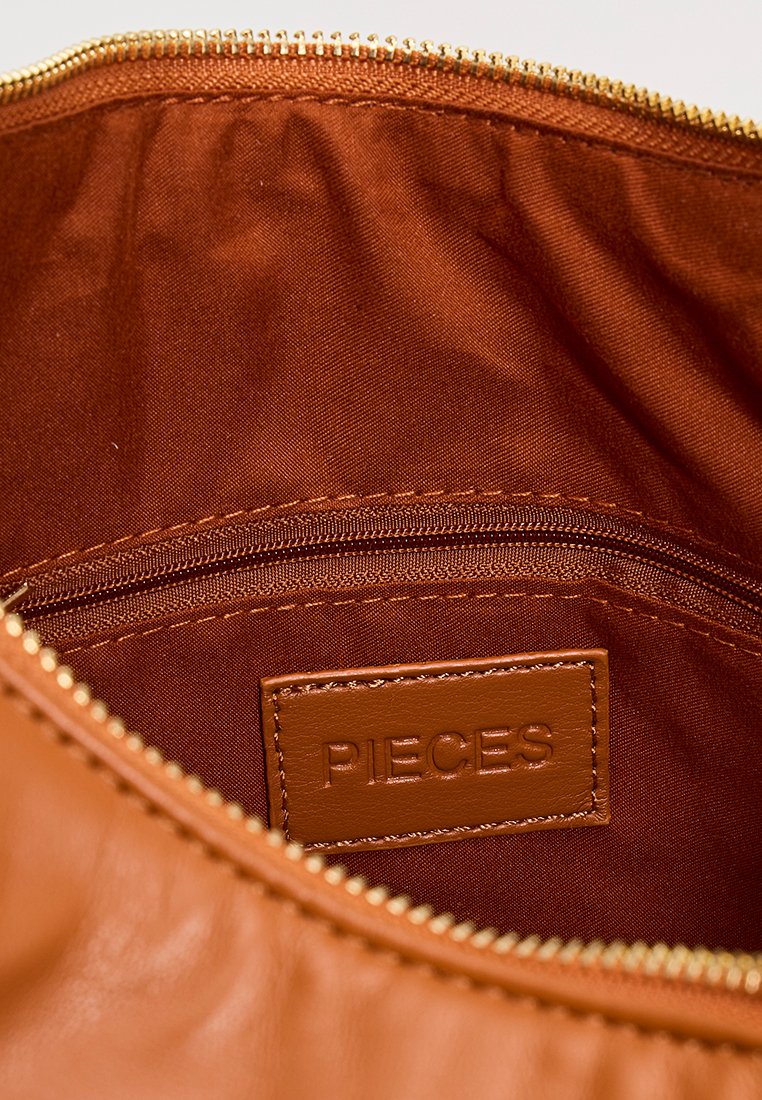 Pieces PCLAMINA
