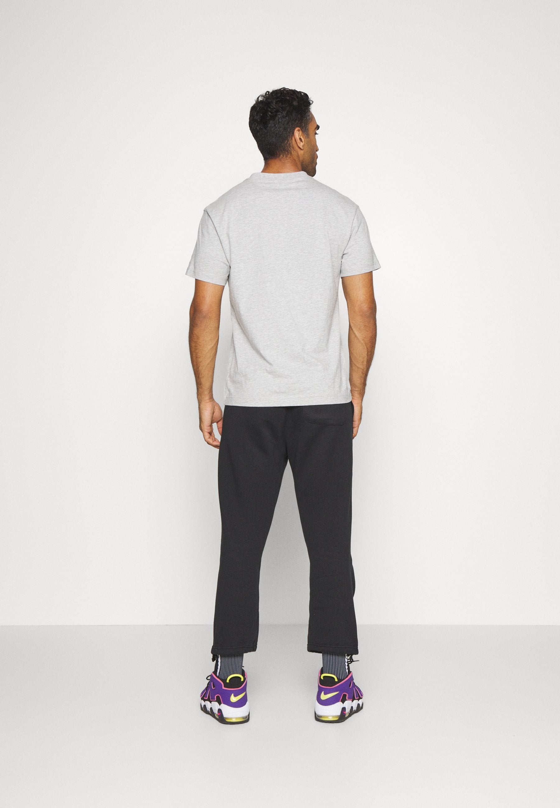 Nike Performance OPEN HEM