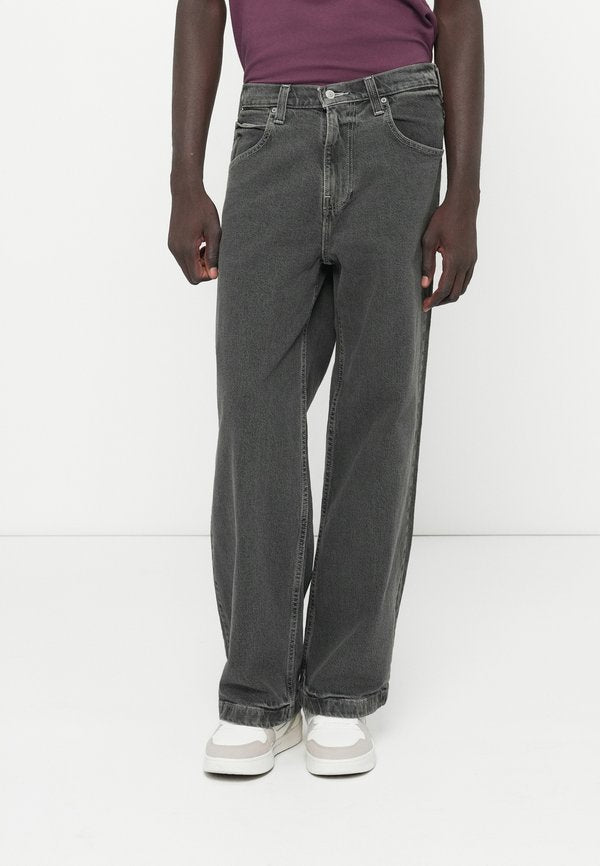 Hollister Co. SUPER BAGGY POCKET