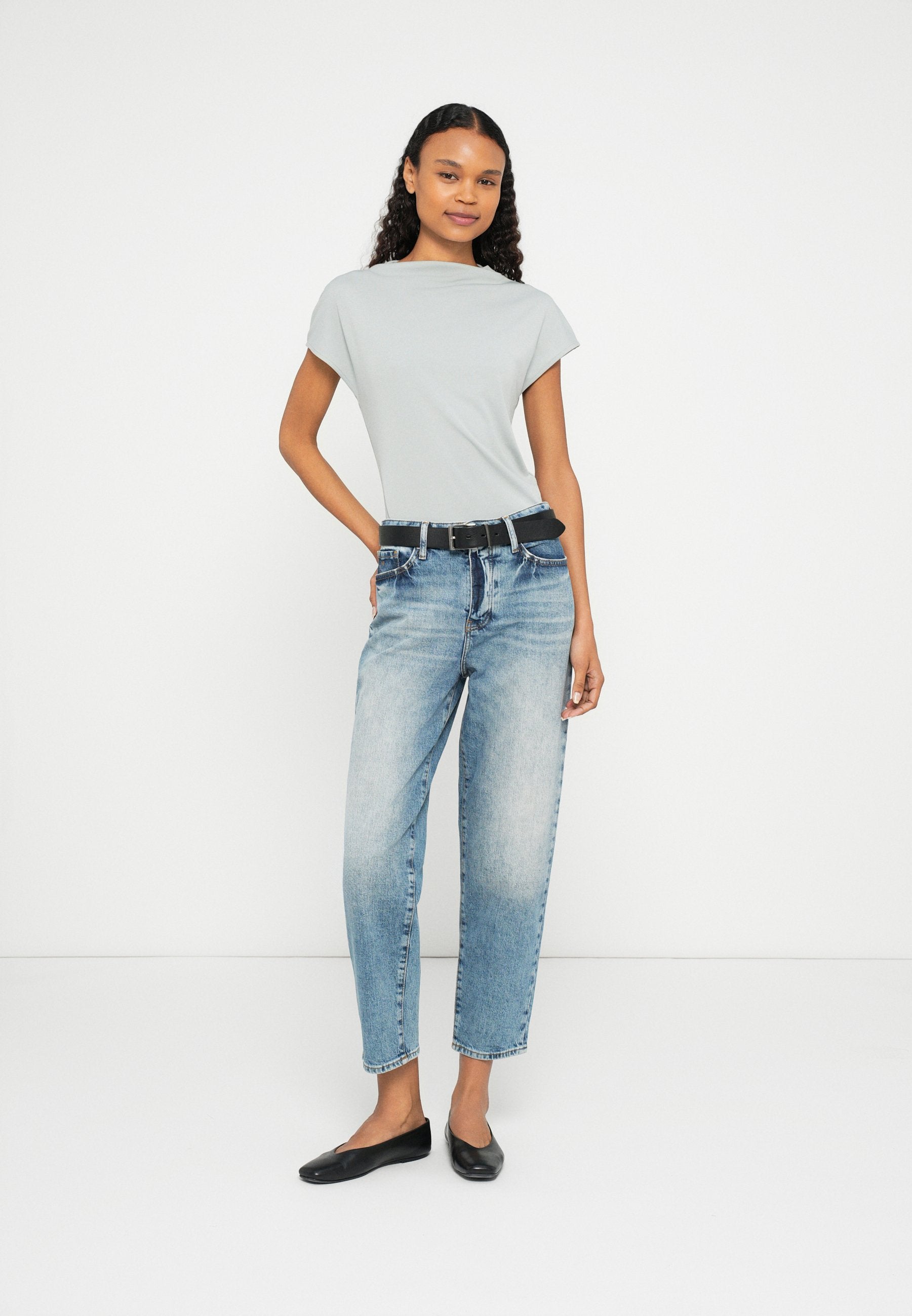 Armani Exchange Jeans Relaxed Fit Media 3