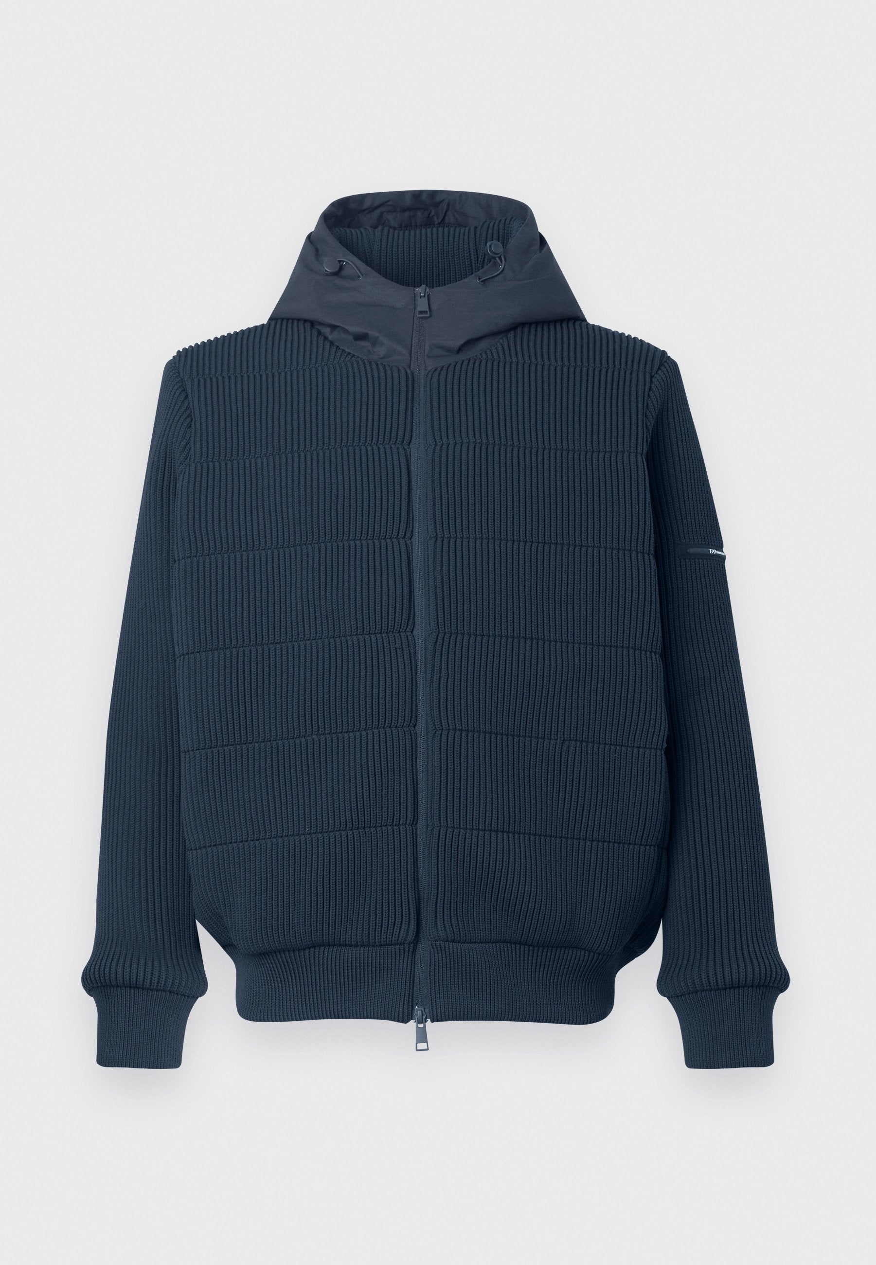MOUNTAIN JACKET SPECIAL Media 1