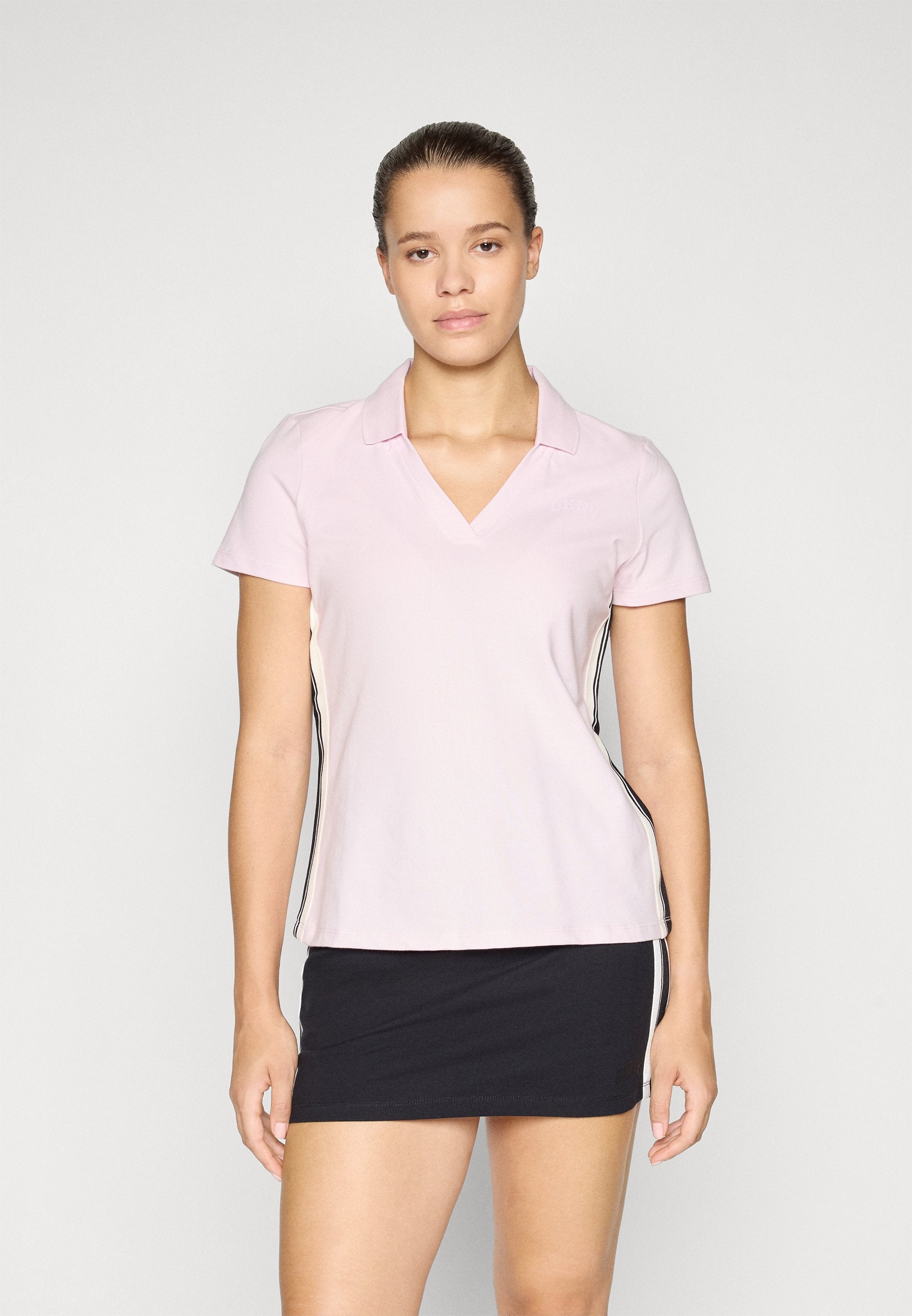 DKNY Sport
