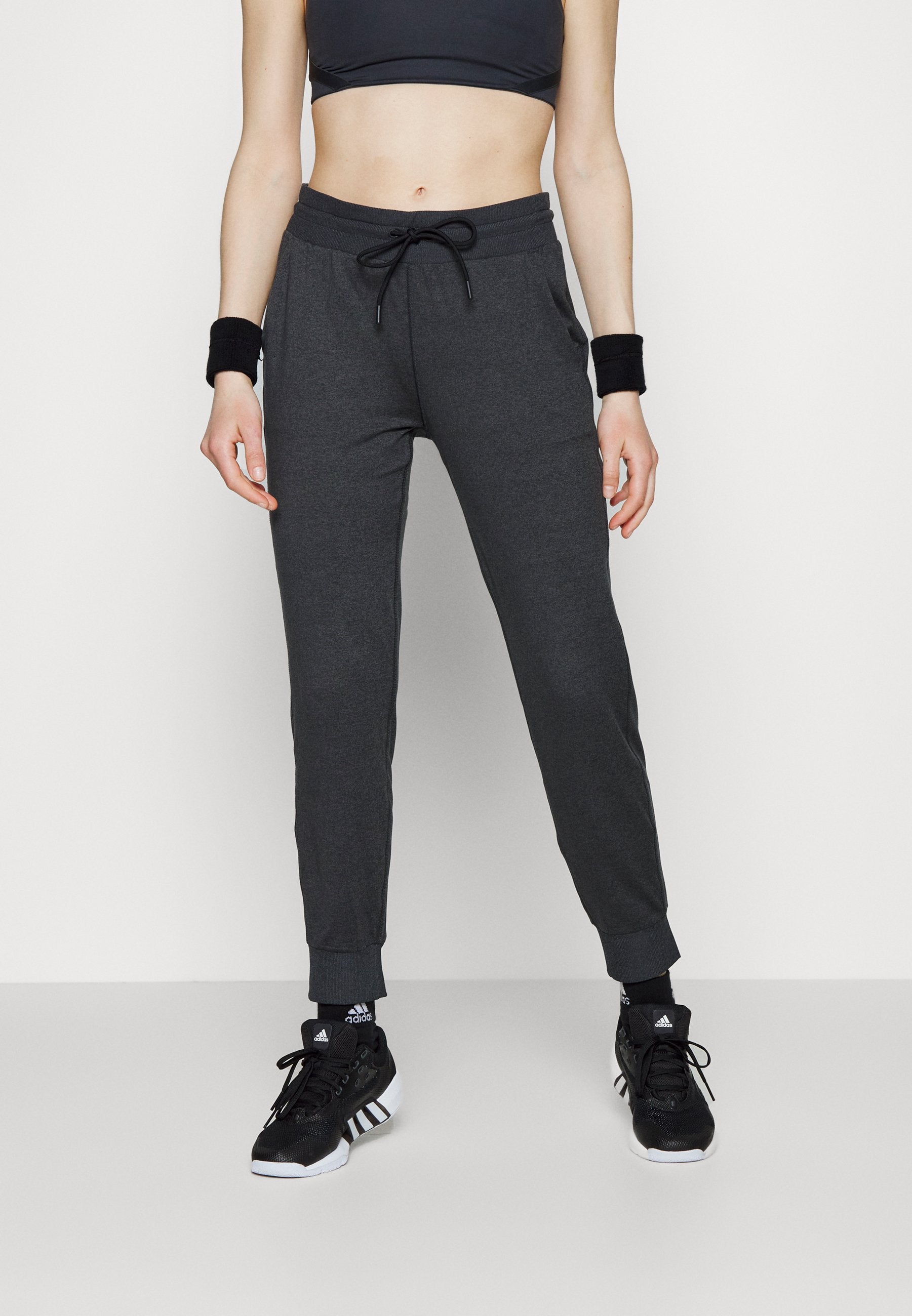 Athleta  UPTEMPO