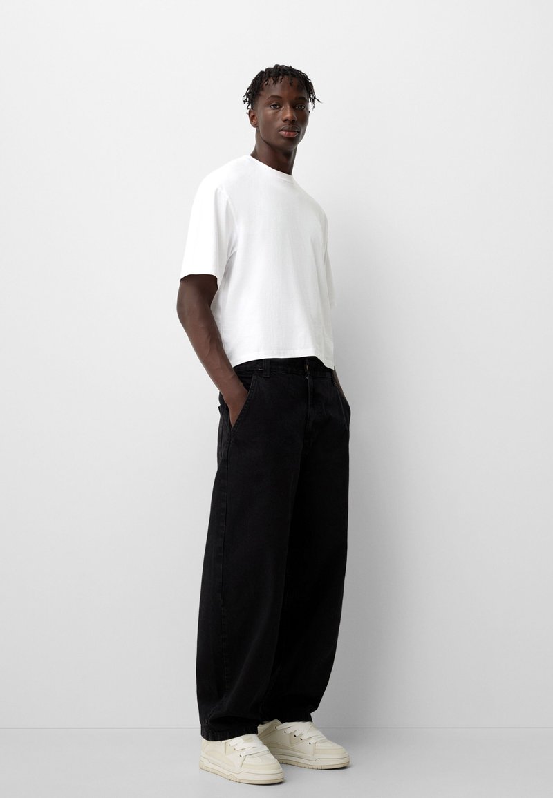 Bershka Jeans Relaxed Fit Media 1