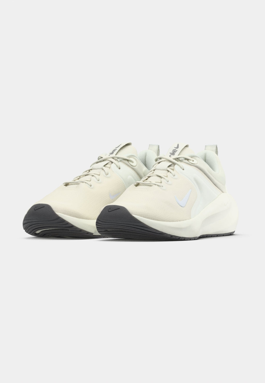 Nike Performance IN SEASON TR 14