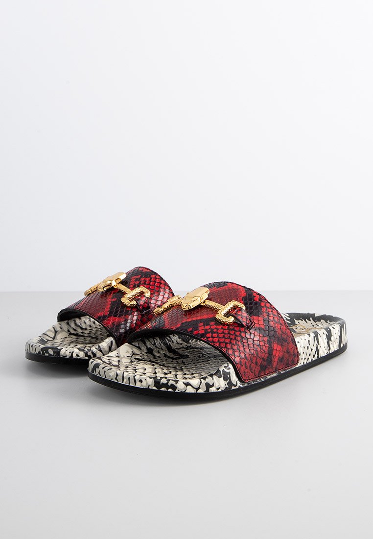 Cavalli Class BEACH