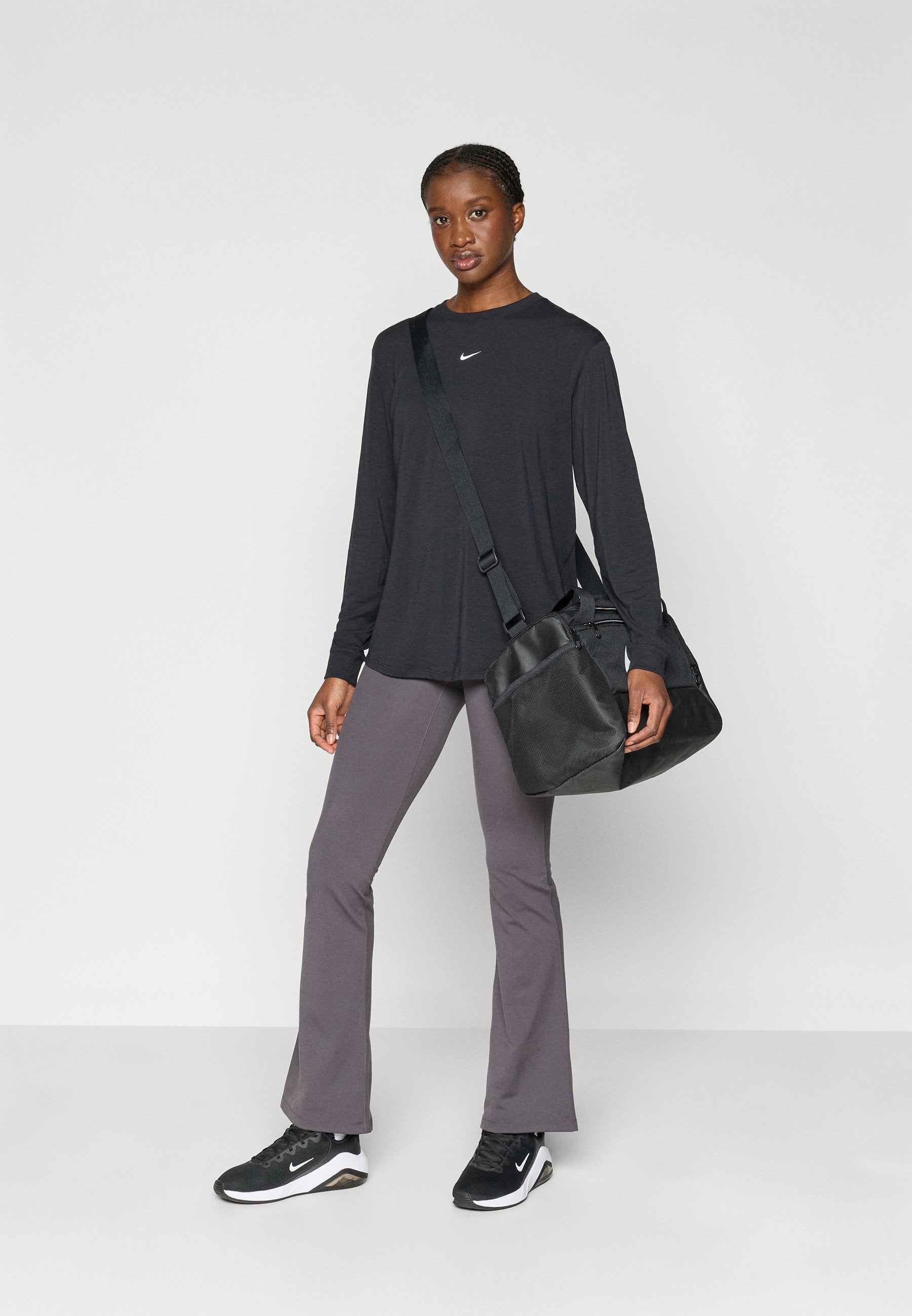 Nike Performance ONE