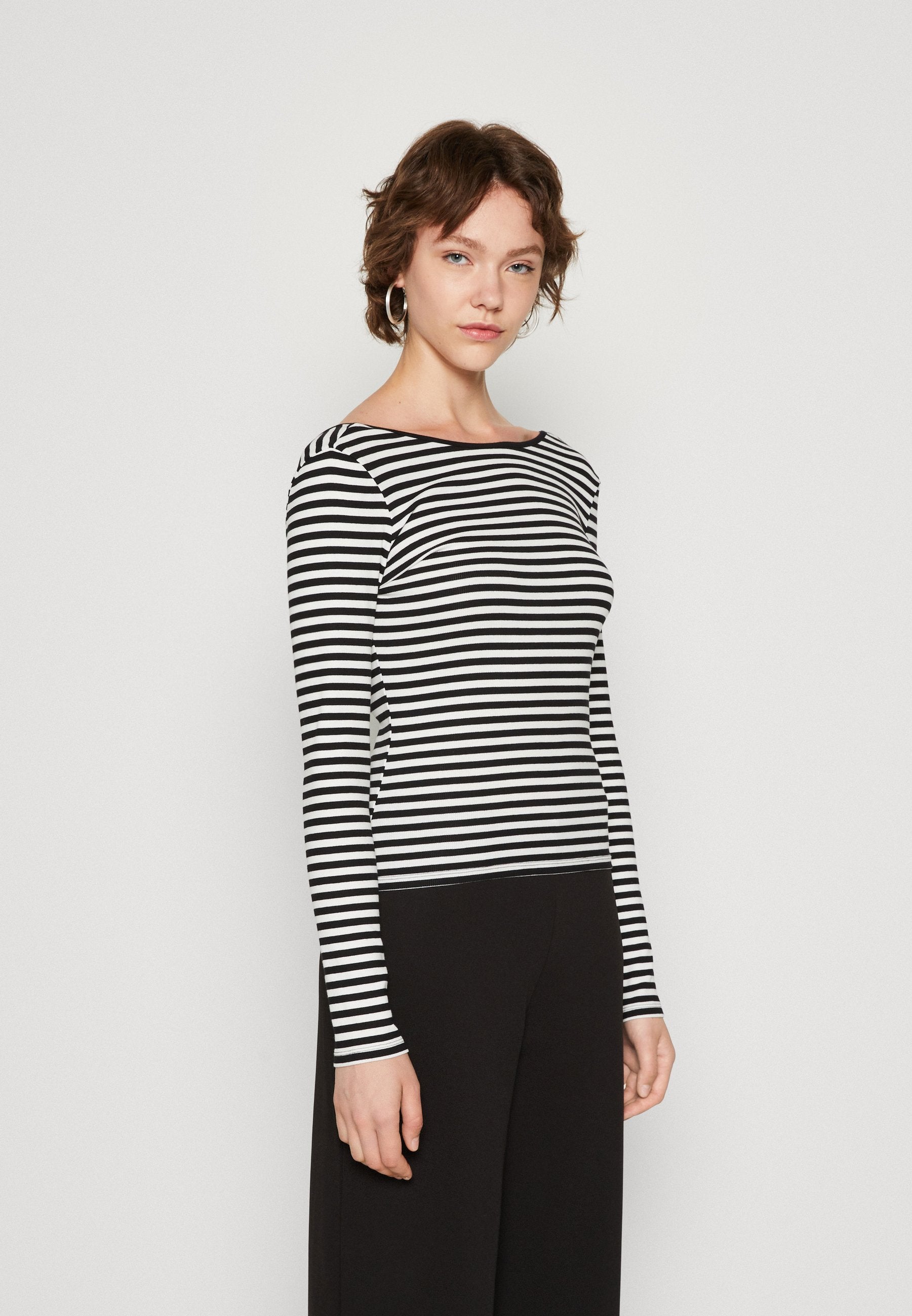 Gina Tricot SCOOPED BACK