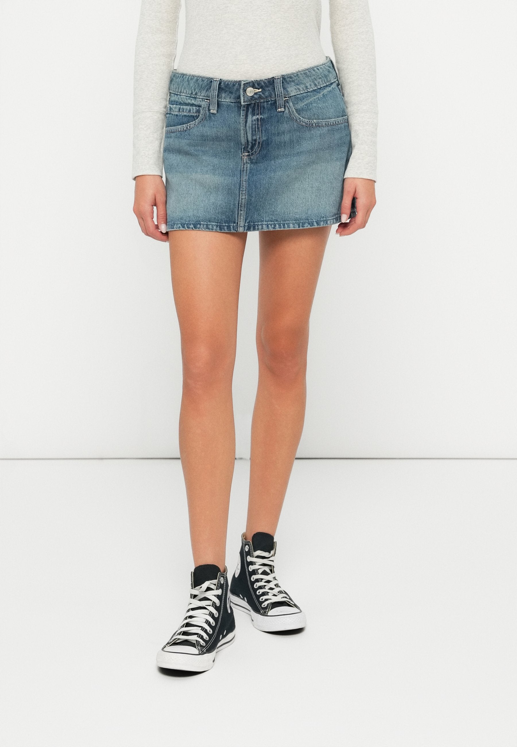 Hollister Co. MINI CAMBRIA BACK POCKETS