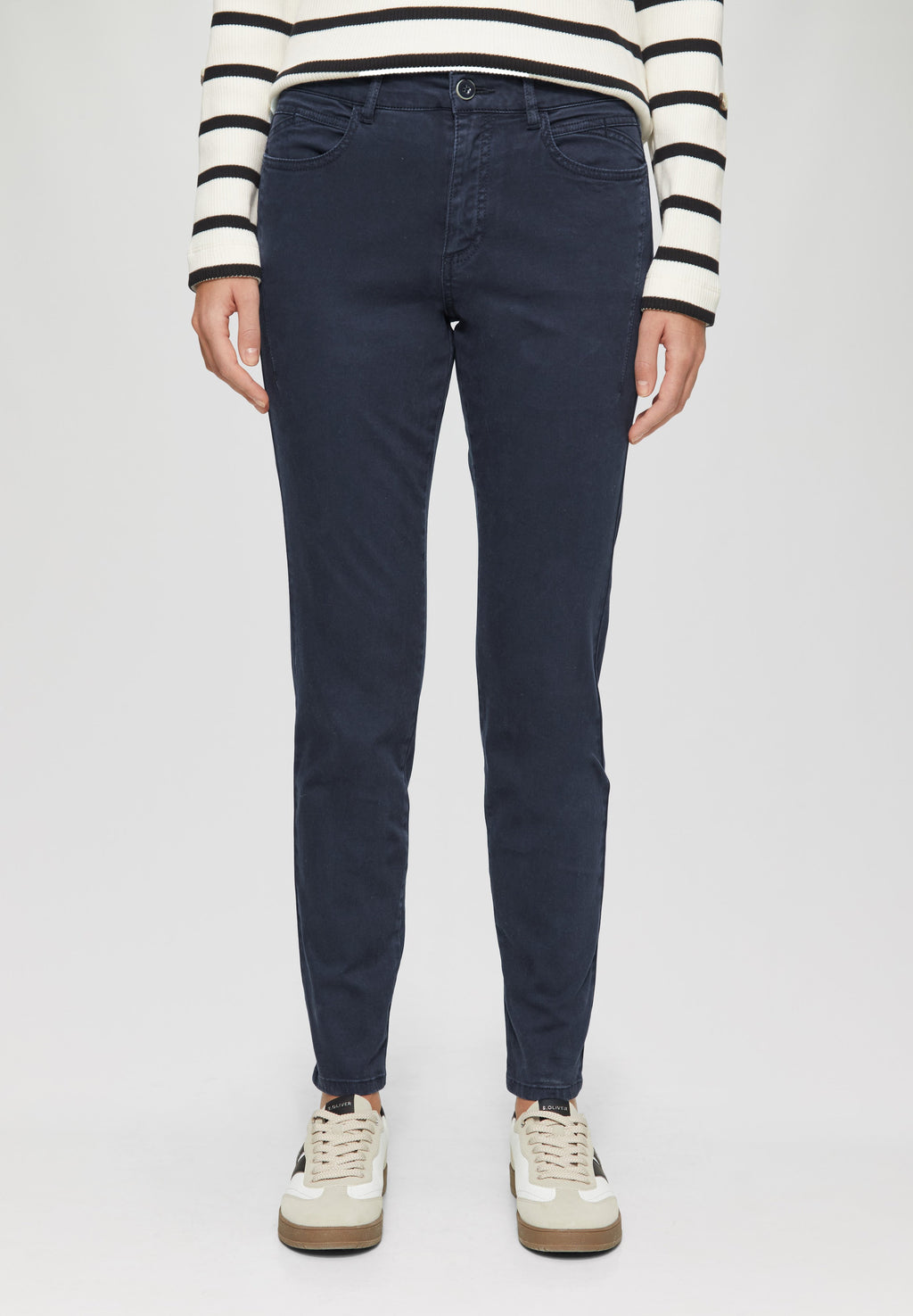 SLIM-FIT Media 3