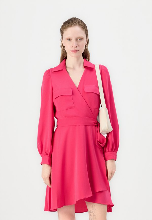 DKNY BALLOON SLEEVE DRESS WITH COLLAR AND UTILITY POCKETS
