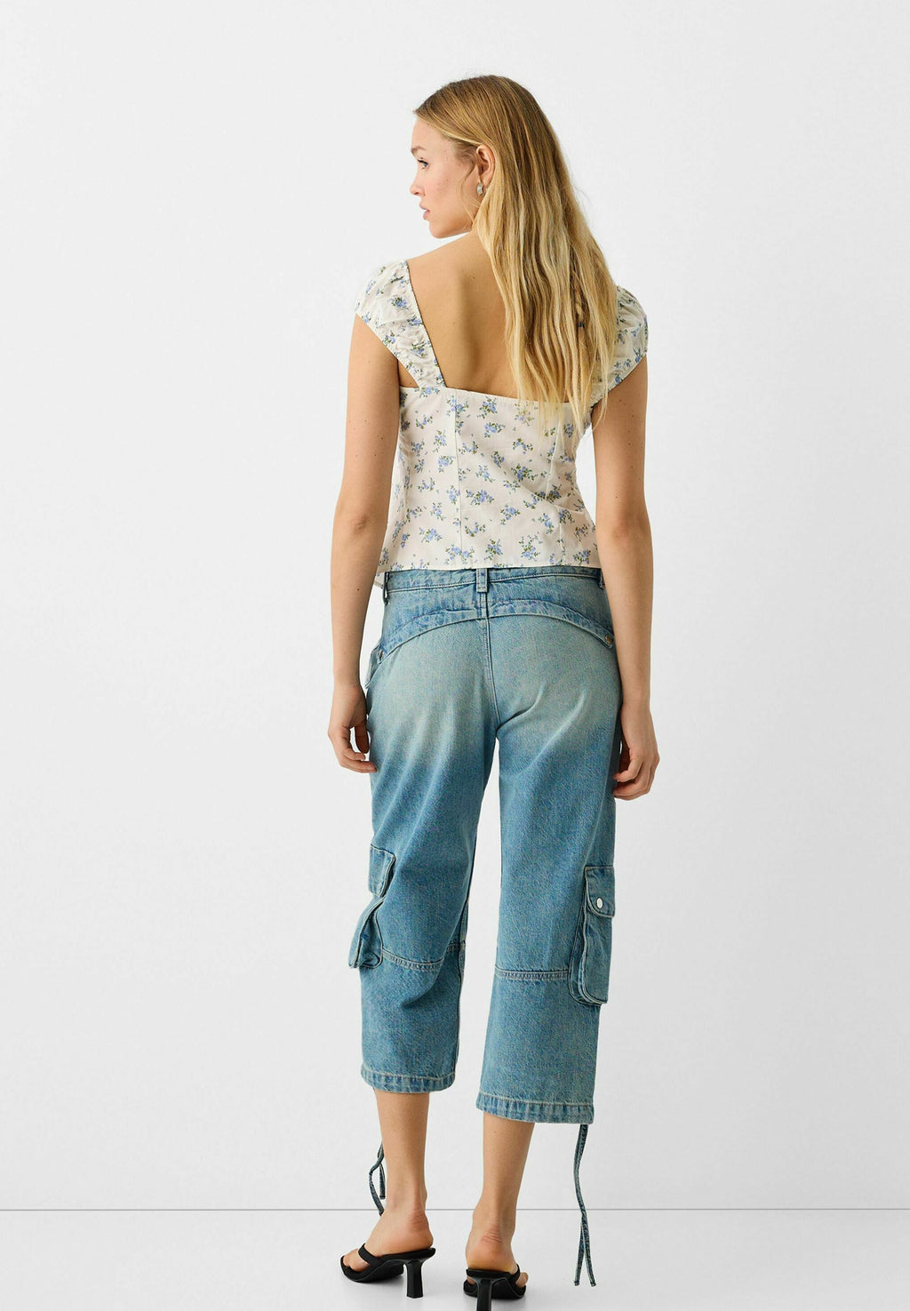 Bershka CROPPED WITH  DETAIL