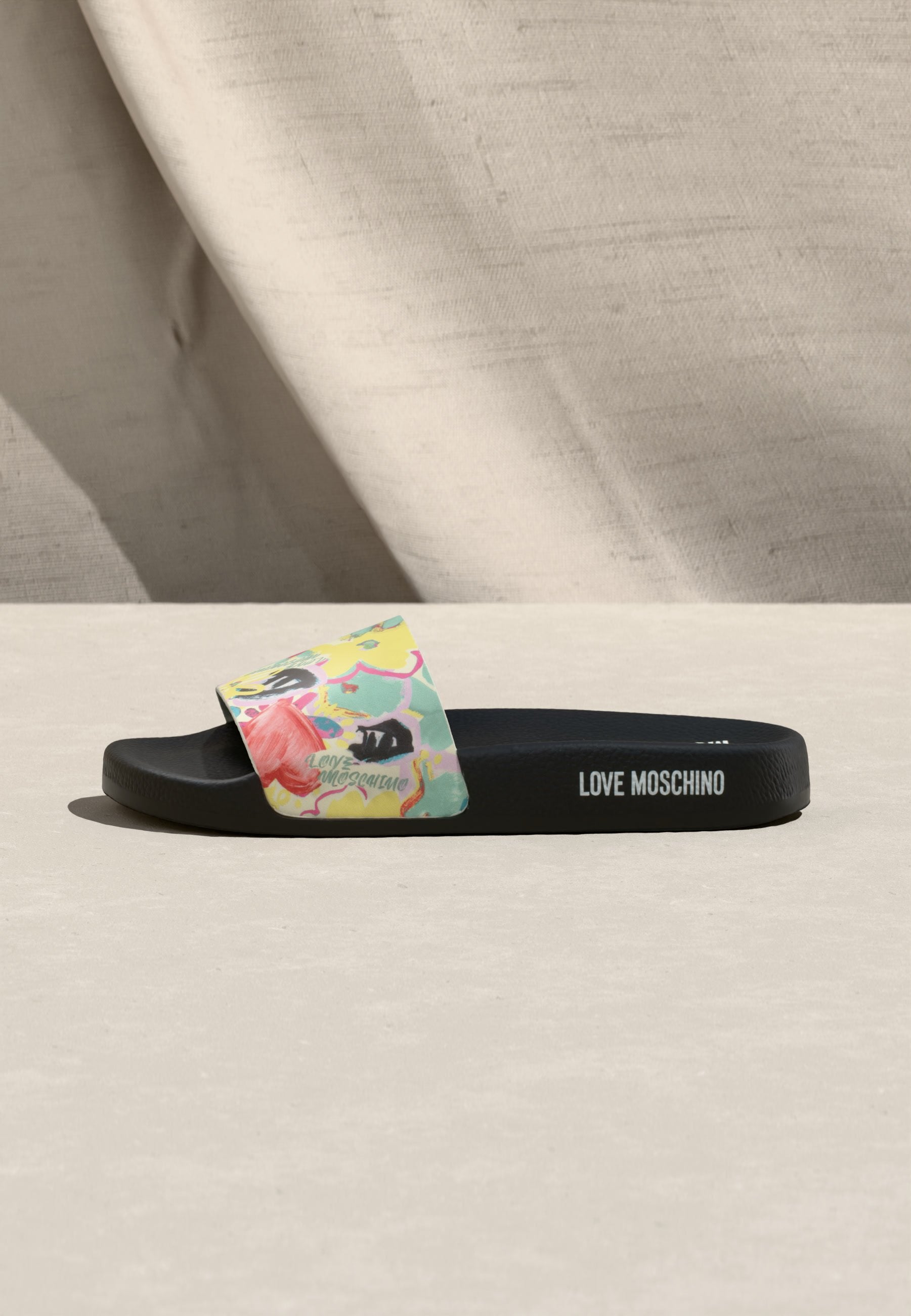 Love Moschino POOL SLIDE