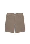 Khaki-Shorts aus Baumwoll-Mischgewebe, mit einem klassischen Fünf-Taschen-Design, Frontknopfverschluss und geradem Bein.
