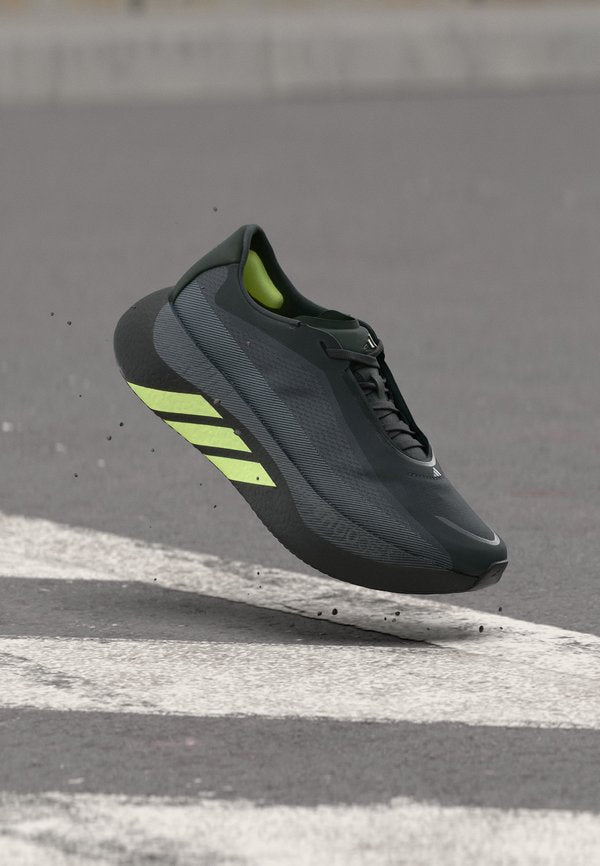 adidas Performance HYPERBOOST EDGE - Road running shoes - carbon/hi res yellow/grey five