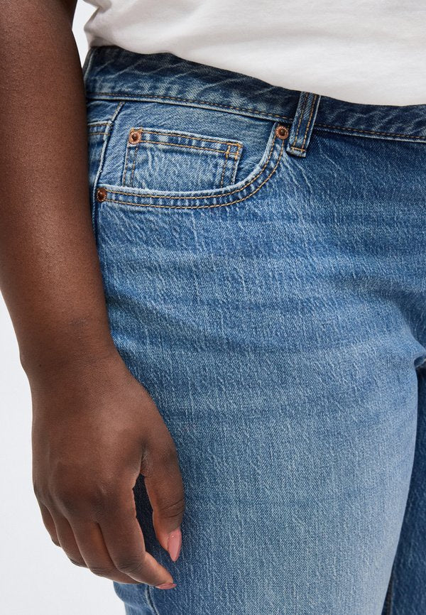 Vero Moda Curve Flared fit VMCASTRA Low rise