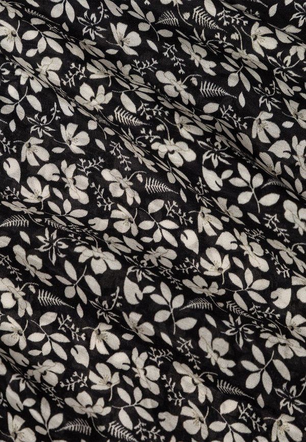 IVY OAK SANJA