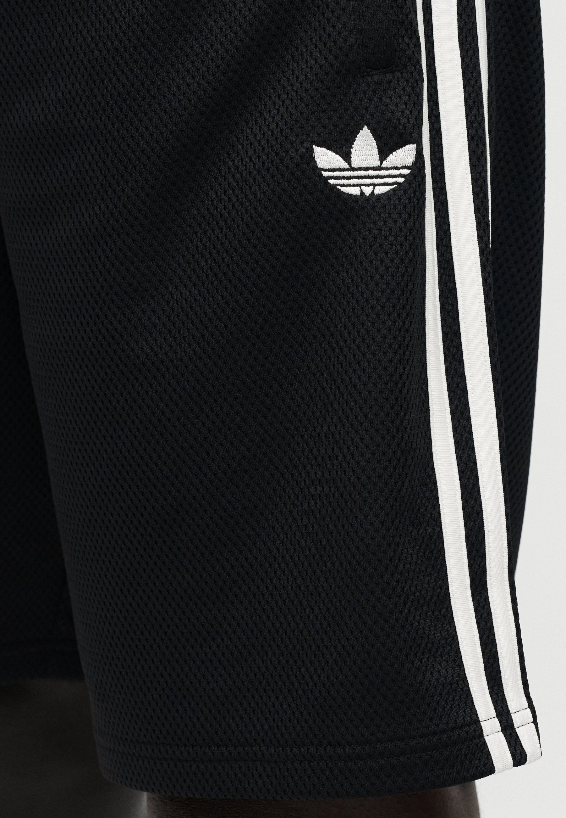 adidas Originals FIREBIRD