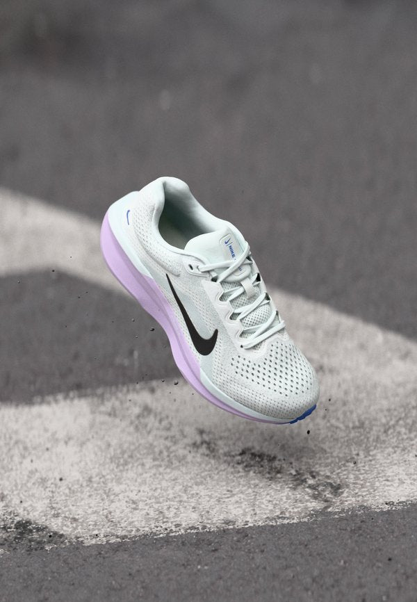 Nike Performance AIR WINFLO 11 - Road running shoes - summit white/black/violet mist/sapphire/chalk