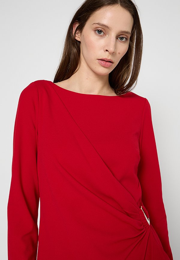 DKNY