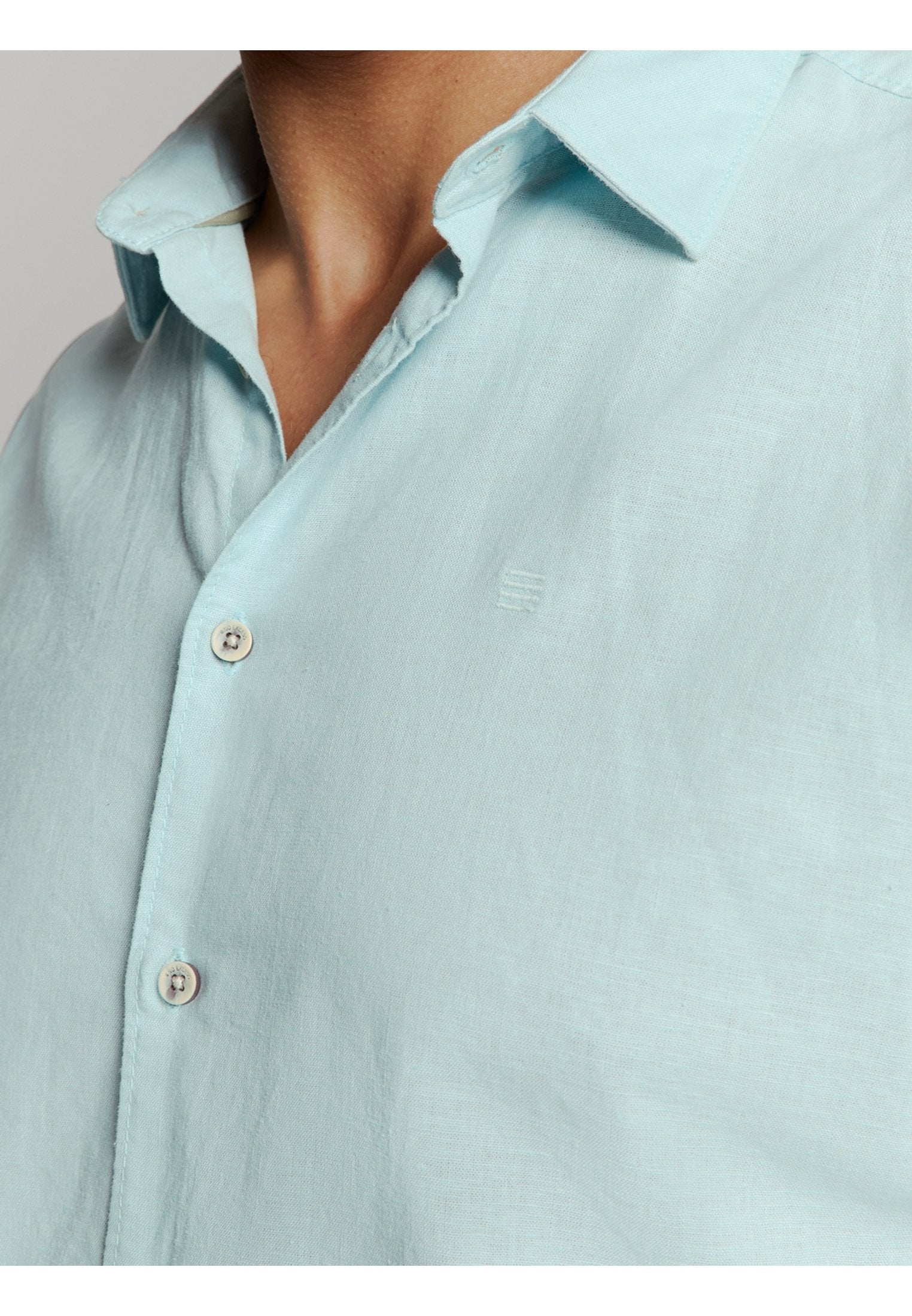 NO EXCESS SHORT SLEEVE