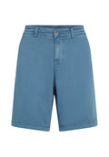 Blaue Baumwollshorts mit glatter Textur, Knopfverschluss und Gürtelschlaufen. Gerades Bein Design und Standardlänge. Keine sichtbaren Muster.