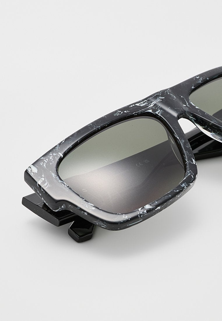 Calvin Klein Jeans Sonnenbrille Media 6