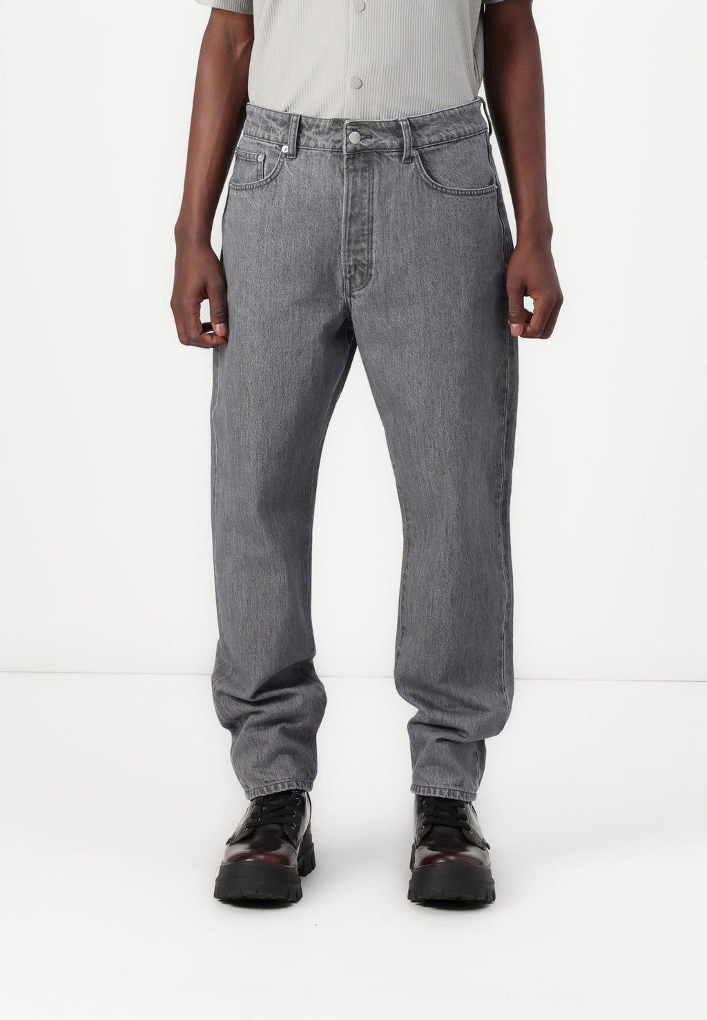 Loose-fit ONSTYE Mid waist Loose Fit Media 2