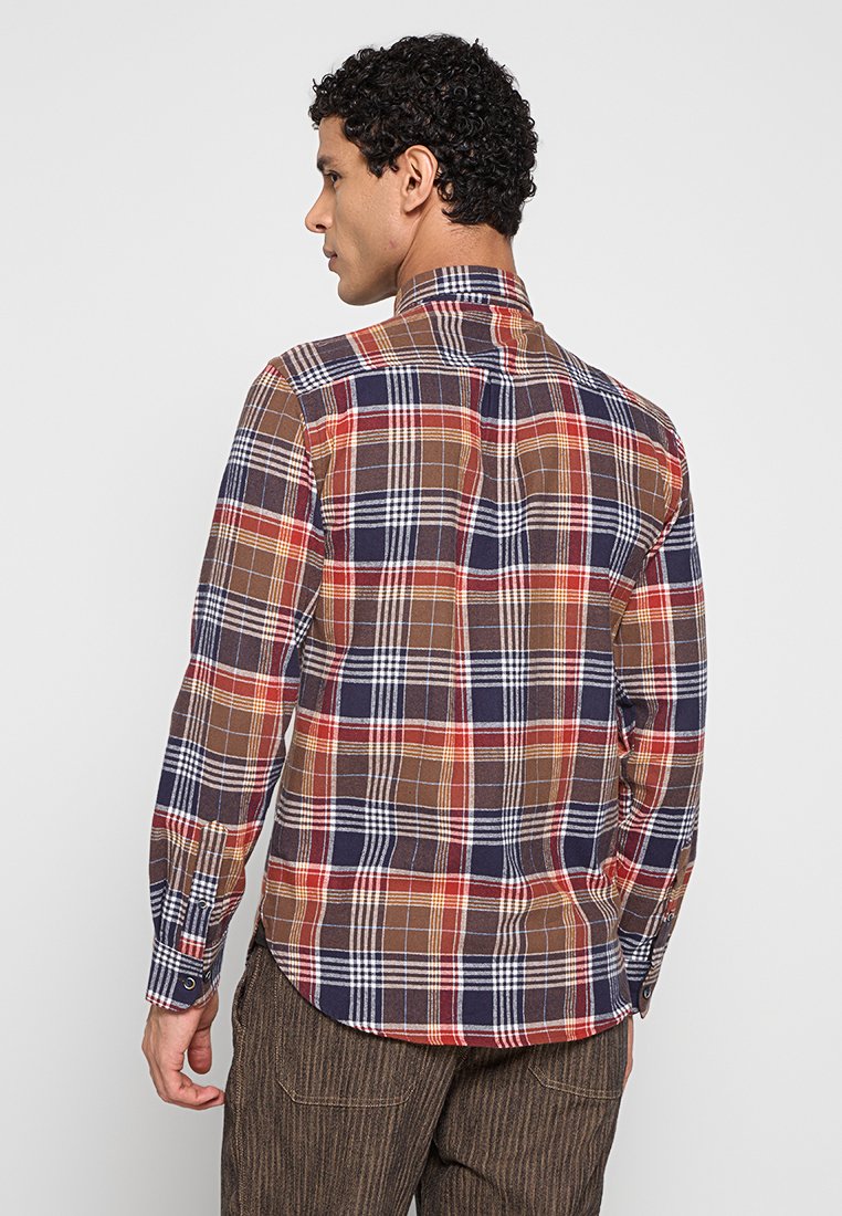 RELAXED FIT Media 3