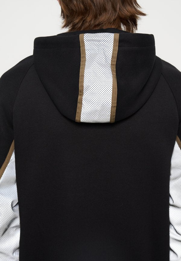 EA7 Emporio Armani