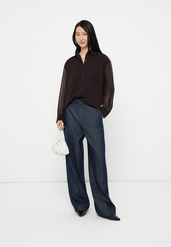 Calvin Klein ROLL SLEEVE UTILITY POCKET