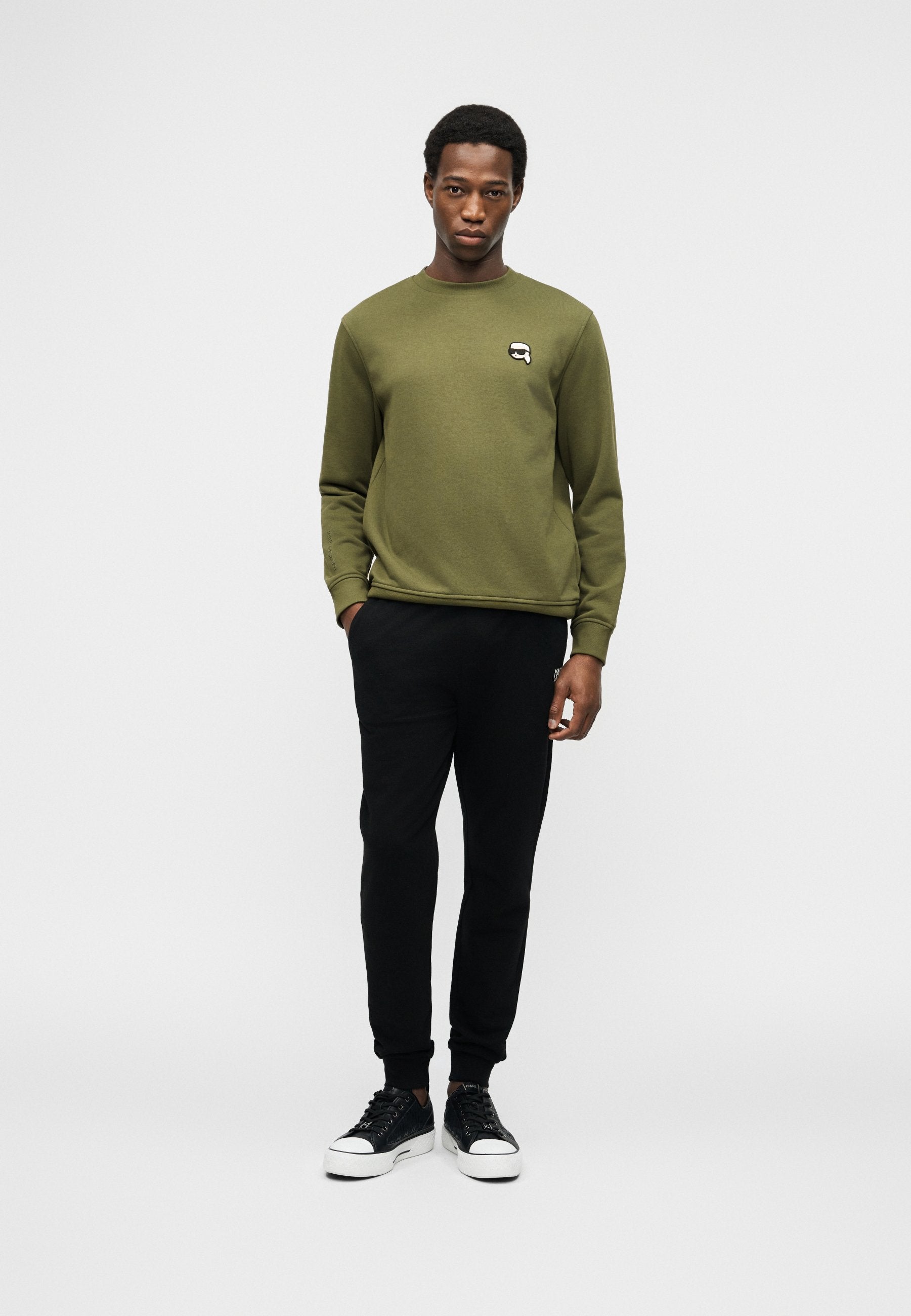 CREWNECK Media 2