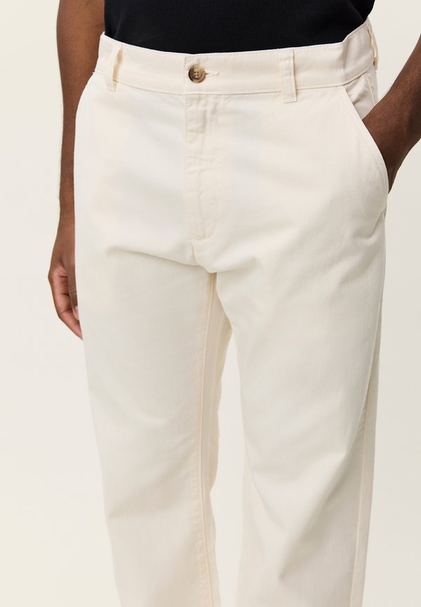 Les Deux OSCAR CHINO PANTS