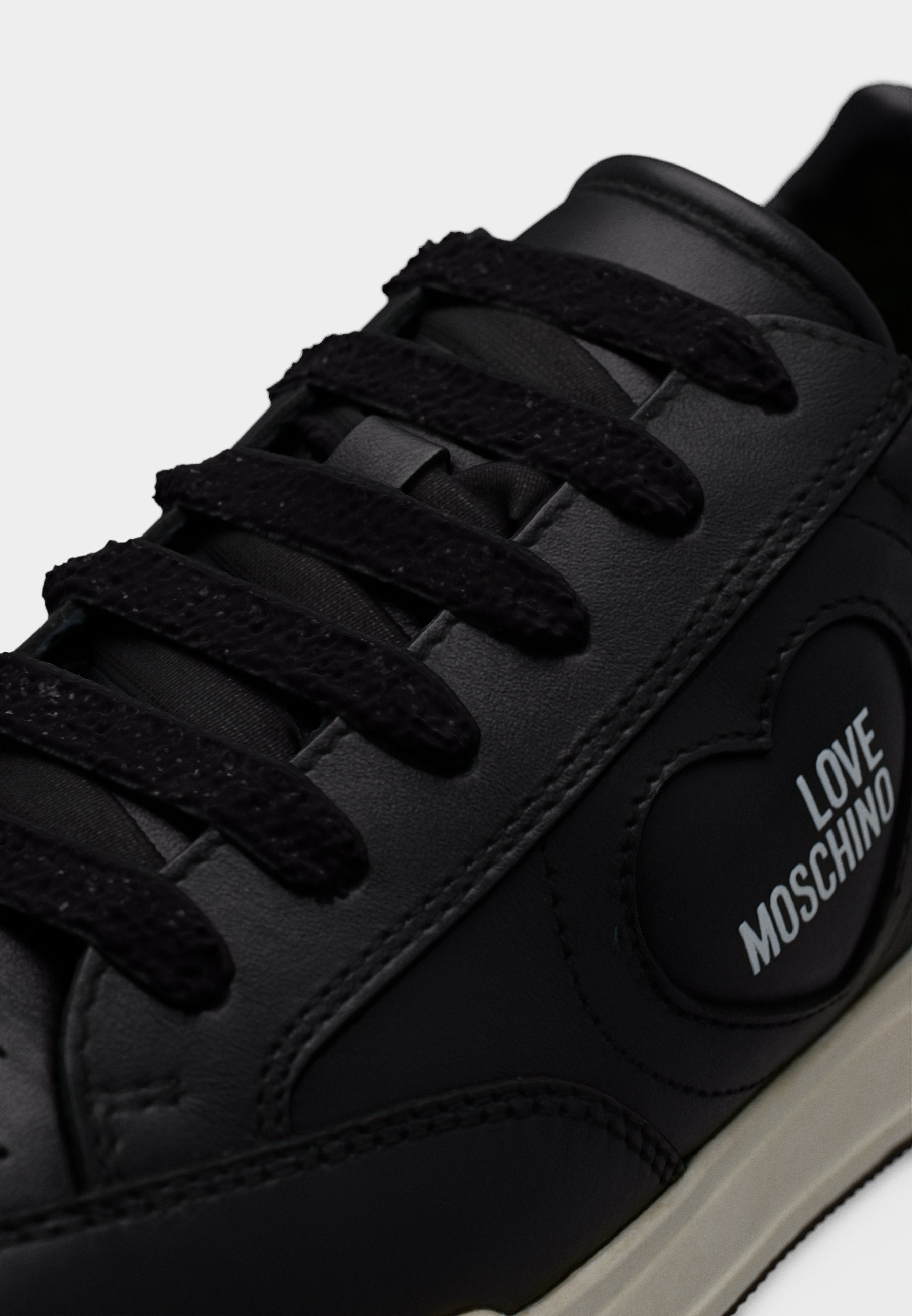 Love Moschino MADISON