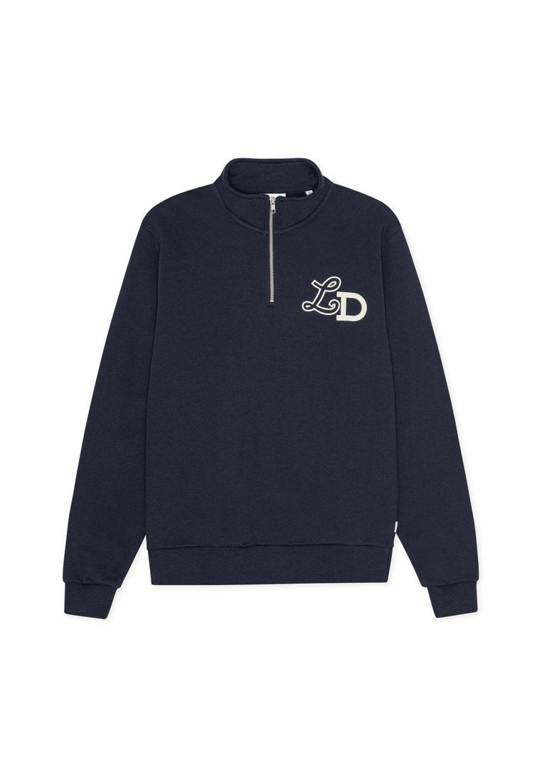 Marineblaues Sweatshirt mit hohem Kragen und Halbreißverschluss. Mit einem weißen "LD"-Logo auf der Brust sowie gerippten Bündchen und Saum. Hergestellt aus einer Baumwollmischung.
