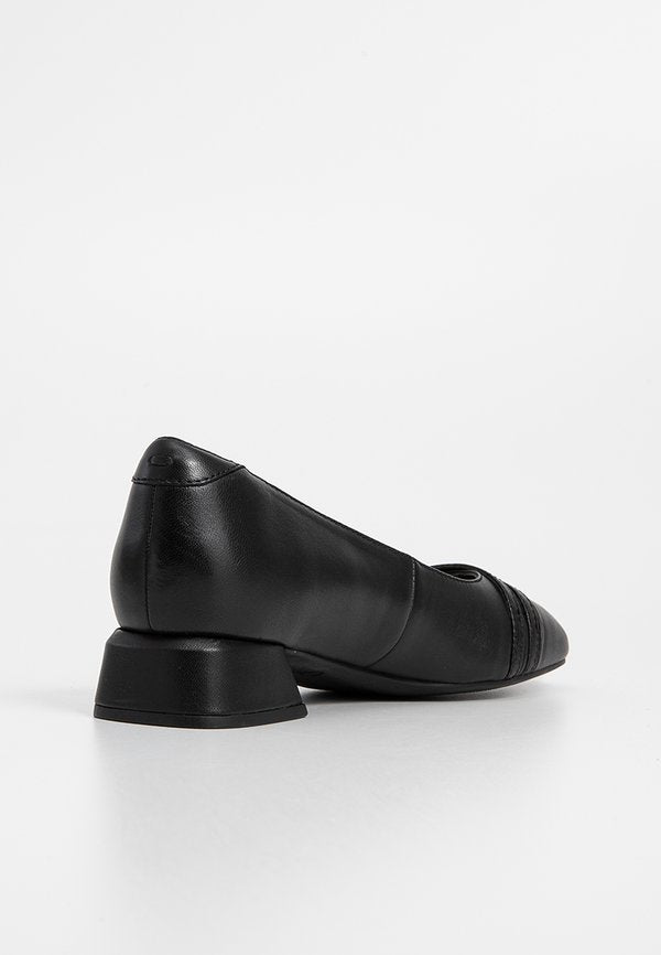 Clarks DAISS