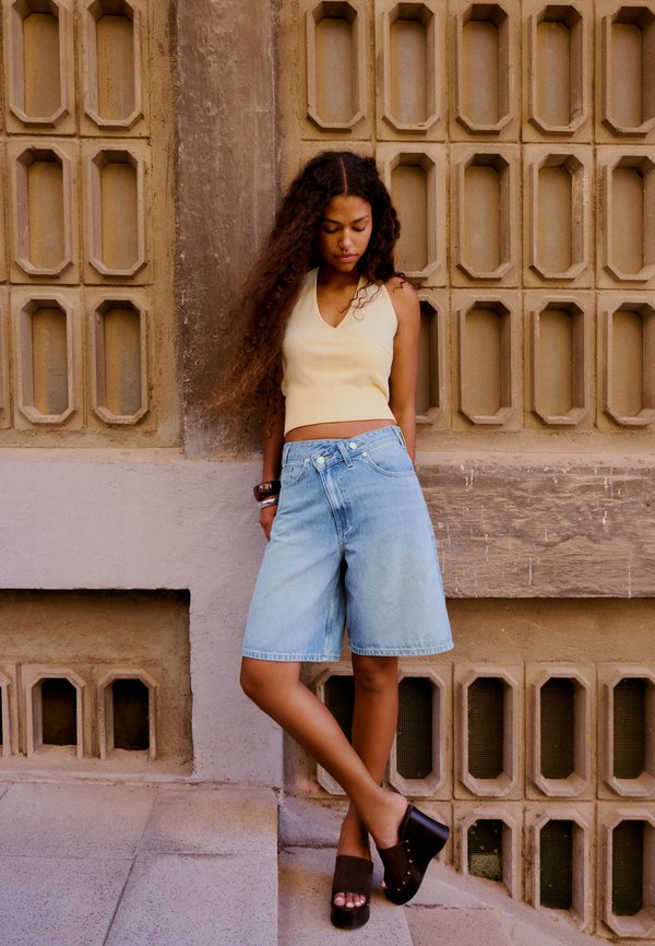 Bershka Denim shorts - light blue