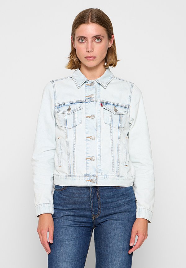 Levi's® COOL OFFICE HOURS