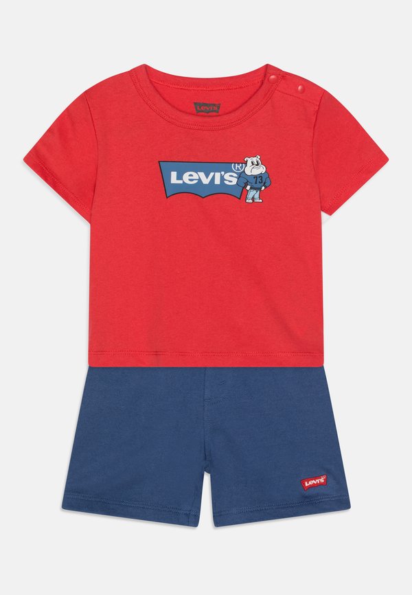 Levi's® MASCOT BATWING SET