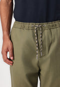 Guess AXEL
