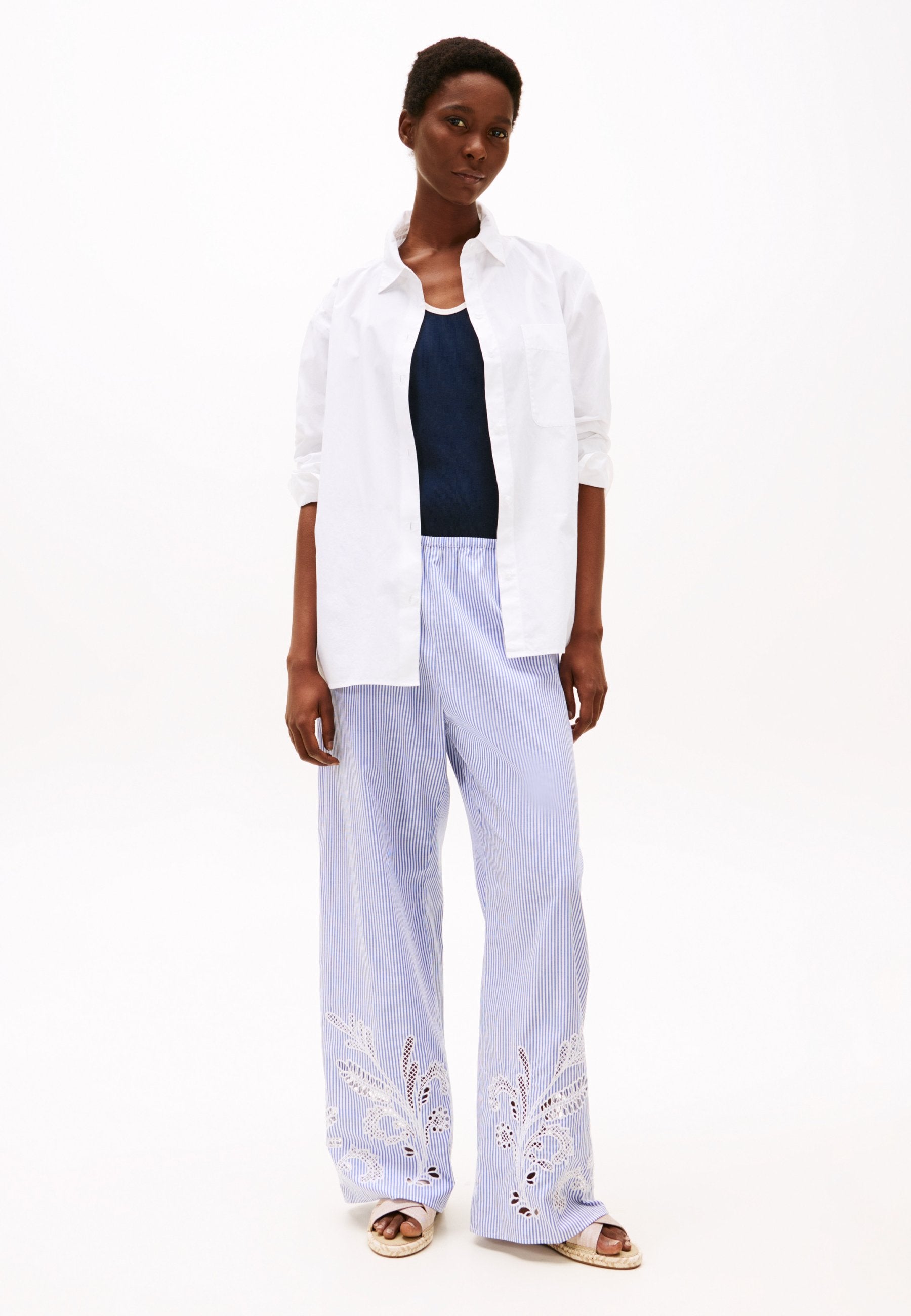 CHAMBRAY Media 7