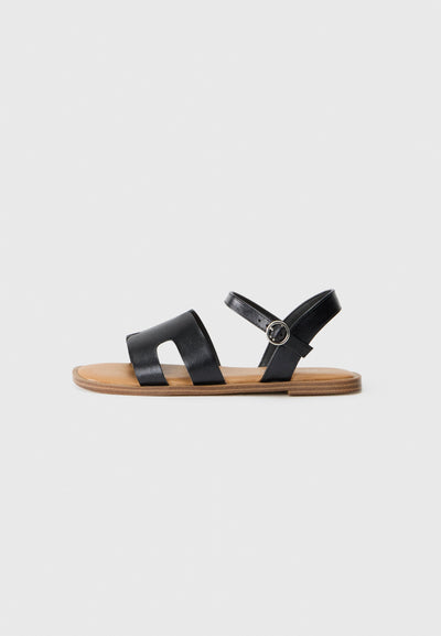 Steve Madden JHIDDEN