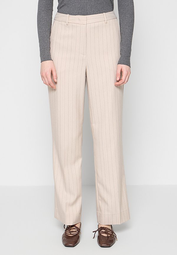 Bruuns Bazaar ELEZA WIDE FIT