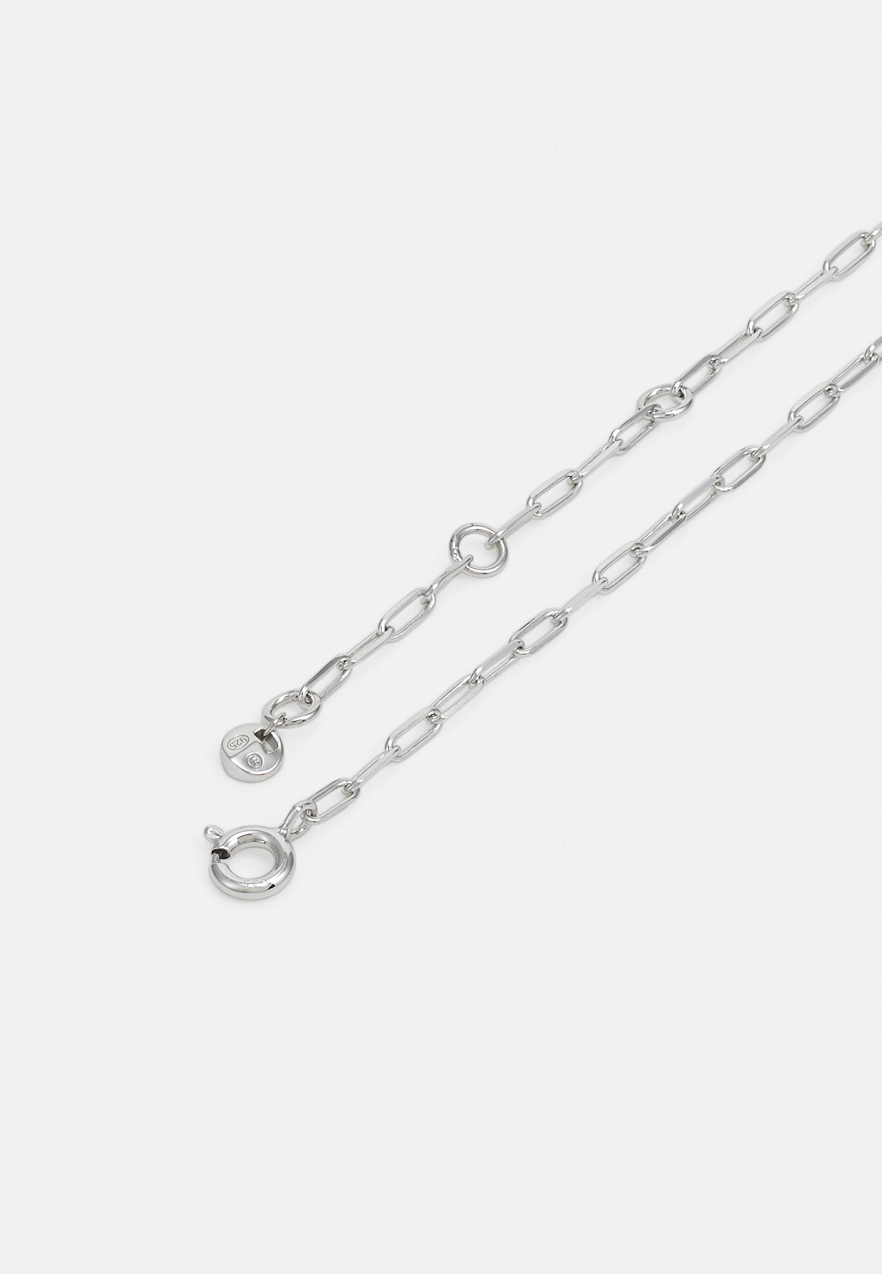 NECKLACE Media 2