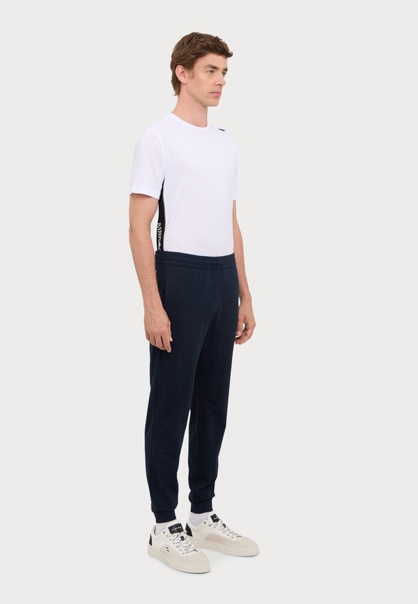 EA7 Emporio Armani TRAIN CORE PANTS