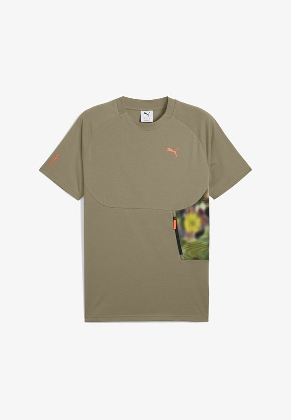 Puma HOOPS TECH GRAPHIC - Sports T-shirt - velvet moss