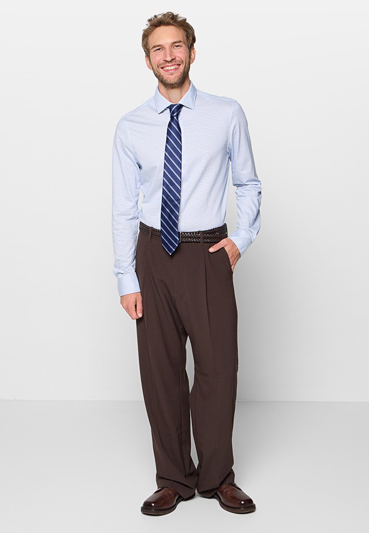 Michael Kors SLIM FIT