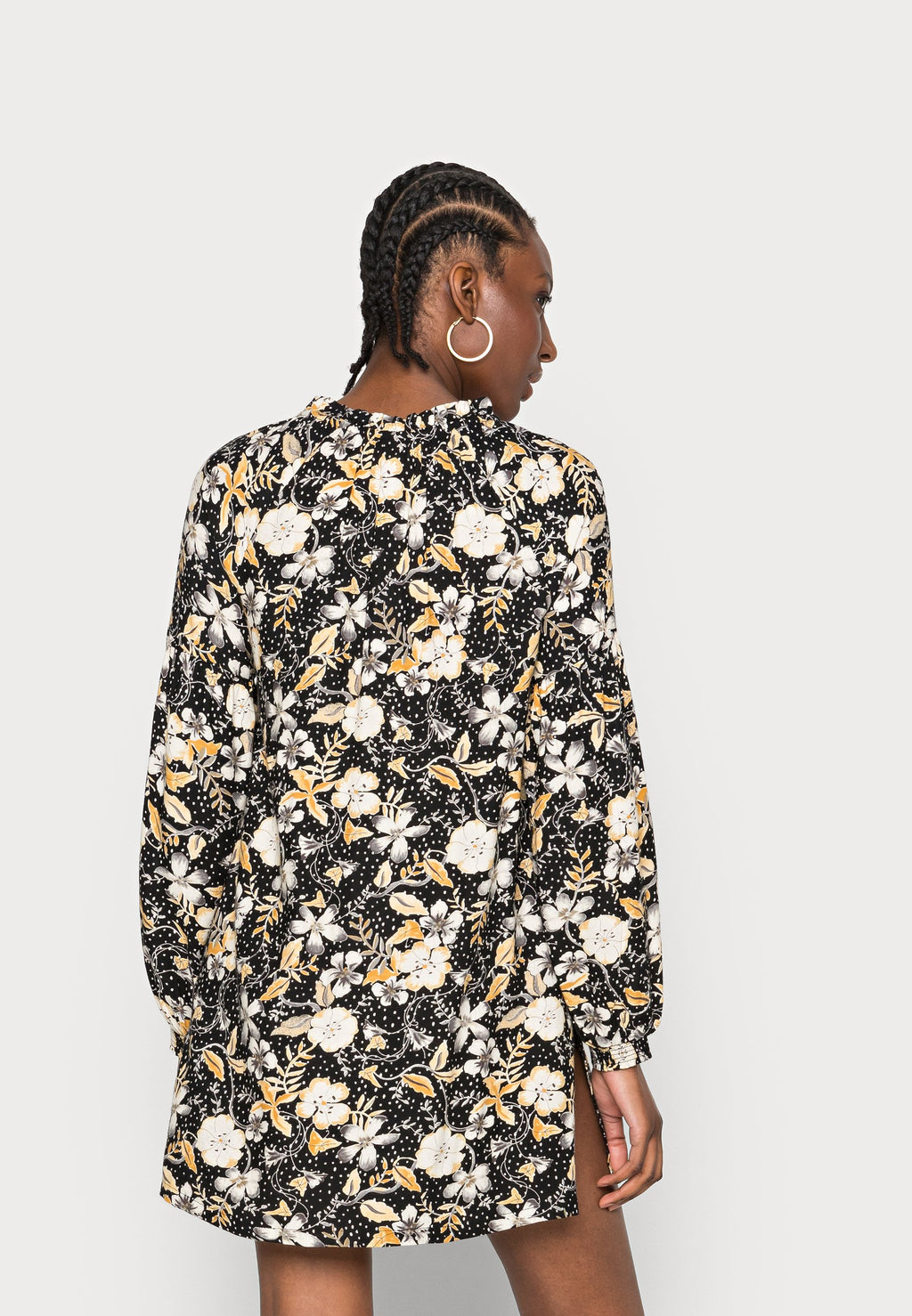 Thought SEYMOUR FRILL NECK TOP